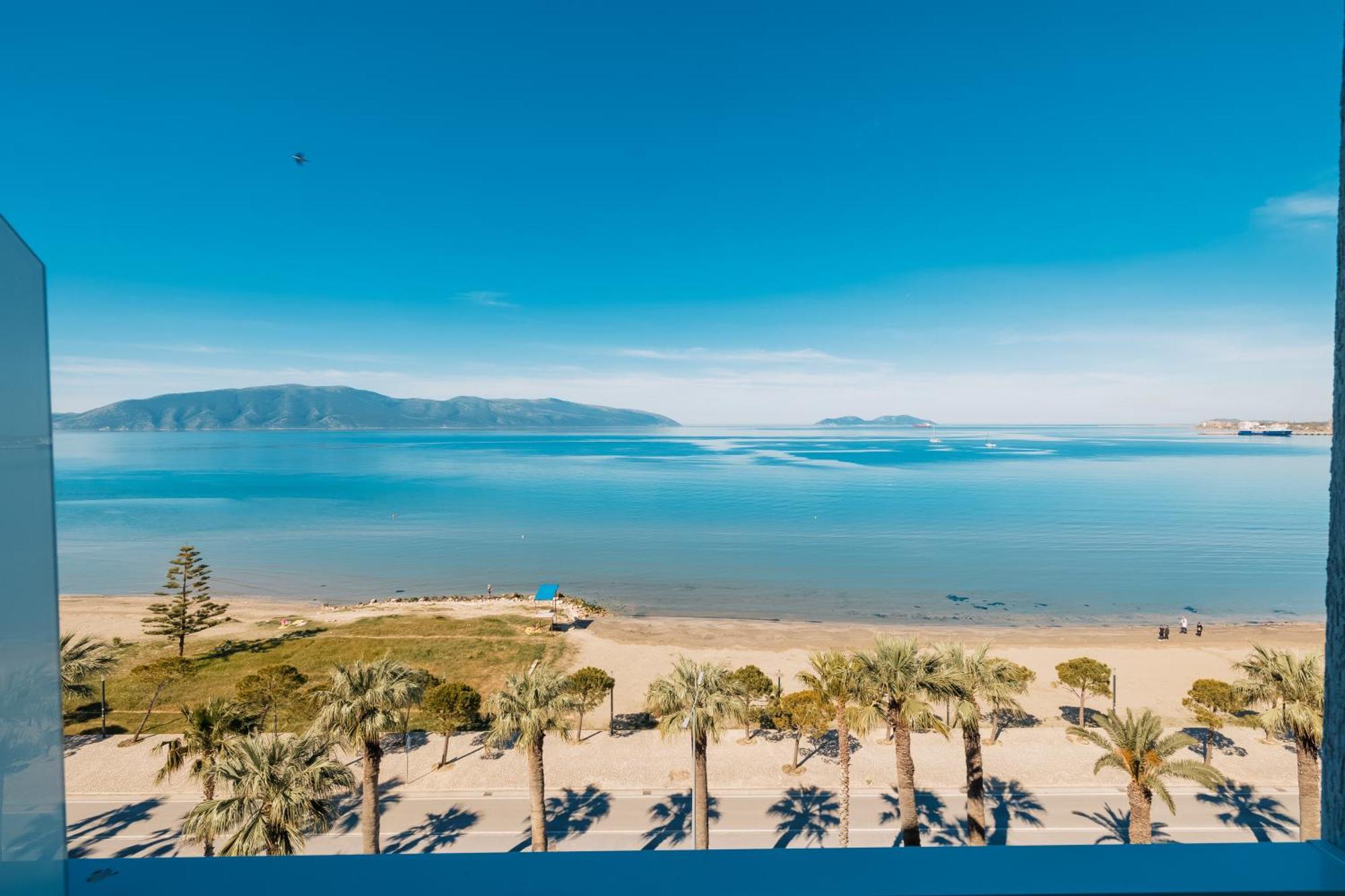 Duka Hotel Vlorë Exteriör bild